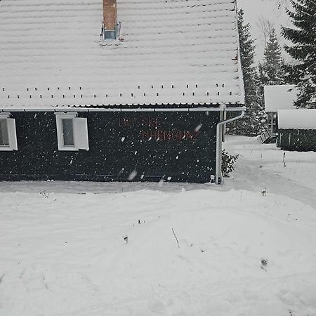 Vila Piricske Pihenohaz Ciceu Exteriér fotografie