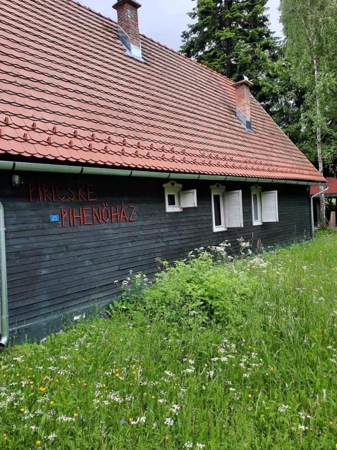 Vila Piricske Pihenohaz Ciceu Exteriér fotografie