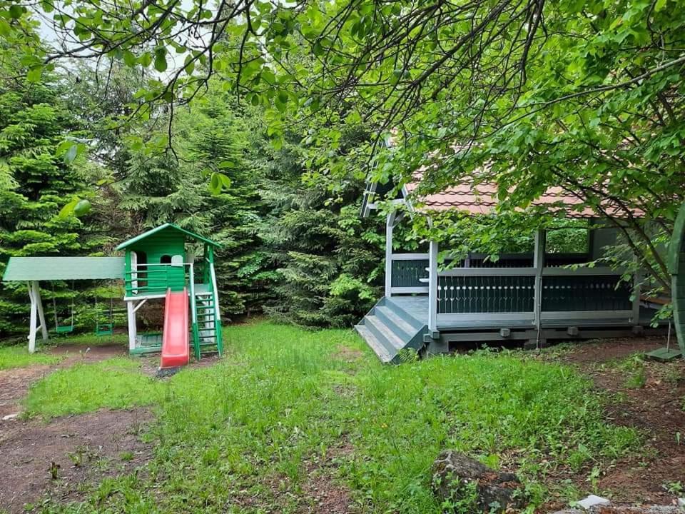 Vila Piricske Pihenohaz Ciceu Exteriér fotografie