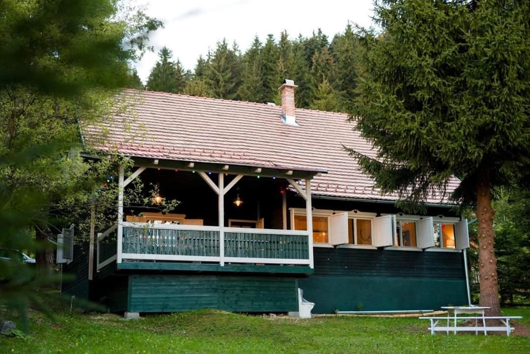 Vila Piricske Pihenohaz Ciceu Exteriér fotografie