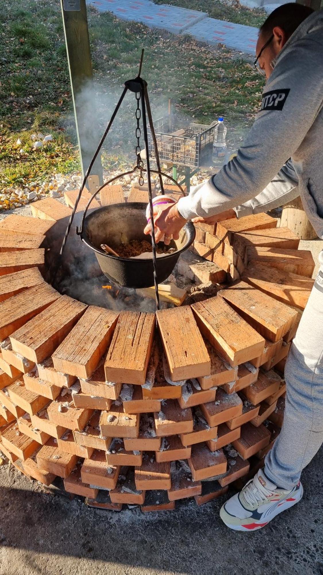 Vila Piricske Pihenohaz Ciceu Exteriér fotografie